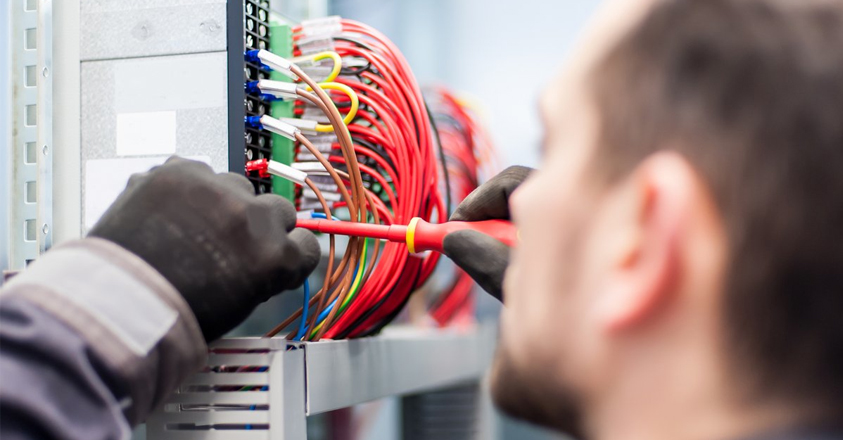 Technieker aan het werk