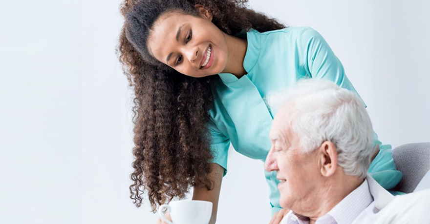 Hoeveel krijgt een zorgassistent(e) betaald?