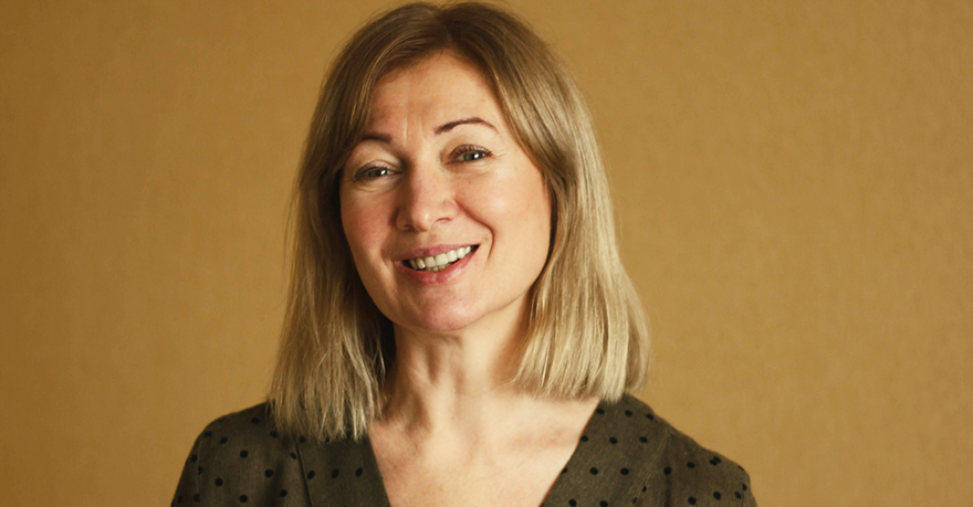 Martha (52) verdient 3.000 euro/maand. Haar job?